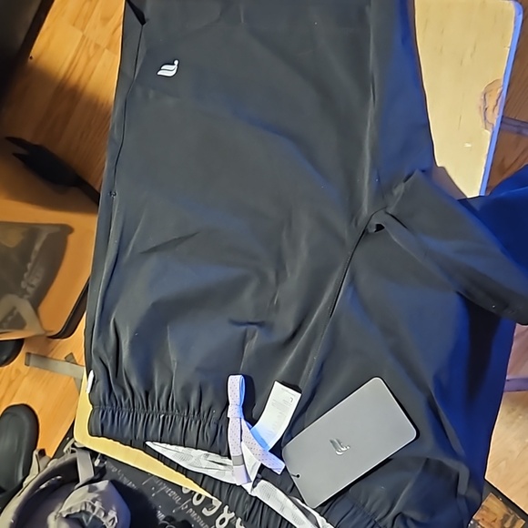 Shorts - Picture 4 of 4